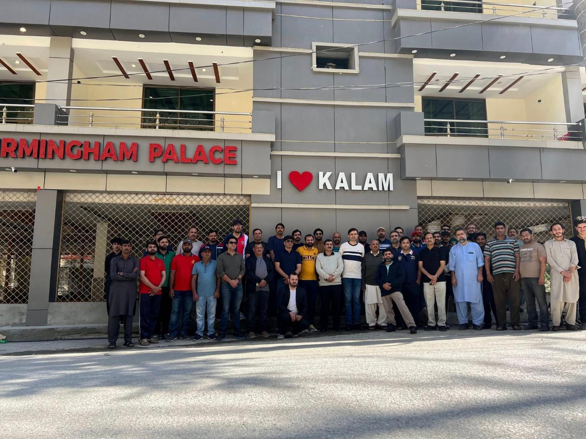 Hotel Birmingham Palace Kalam By Khan Familia Exterior photo